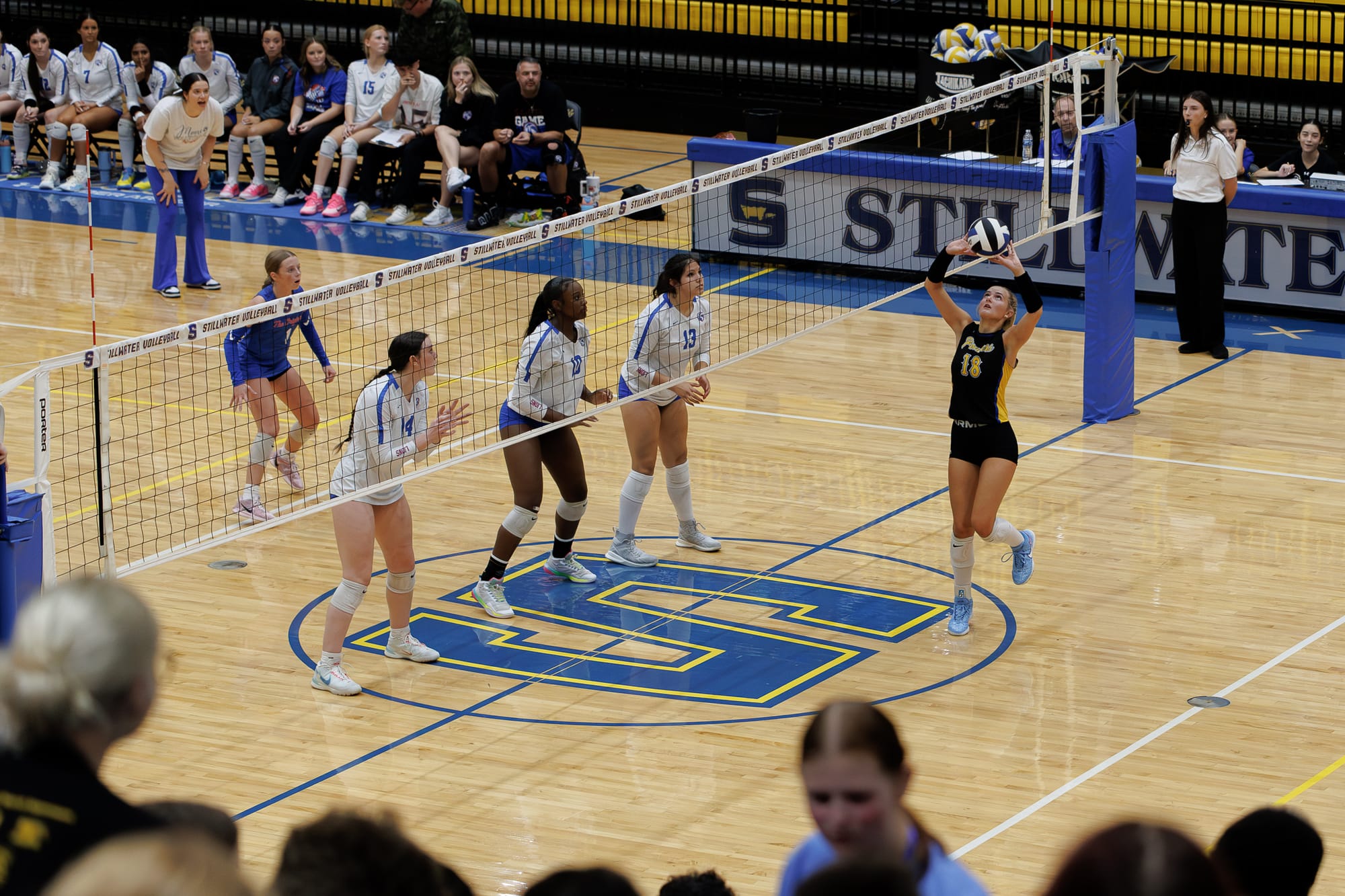 Stillwater honors seniors with win over Moore, rolls through tournament