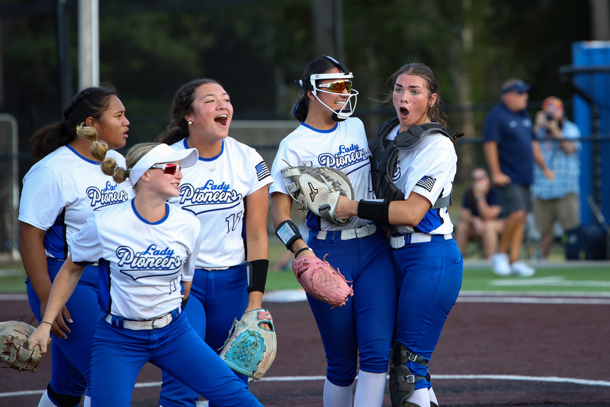 Lady Pioneers Survive Epic Slugfest, Win Regional Title in Extra Innings