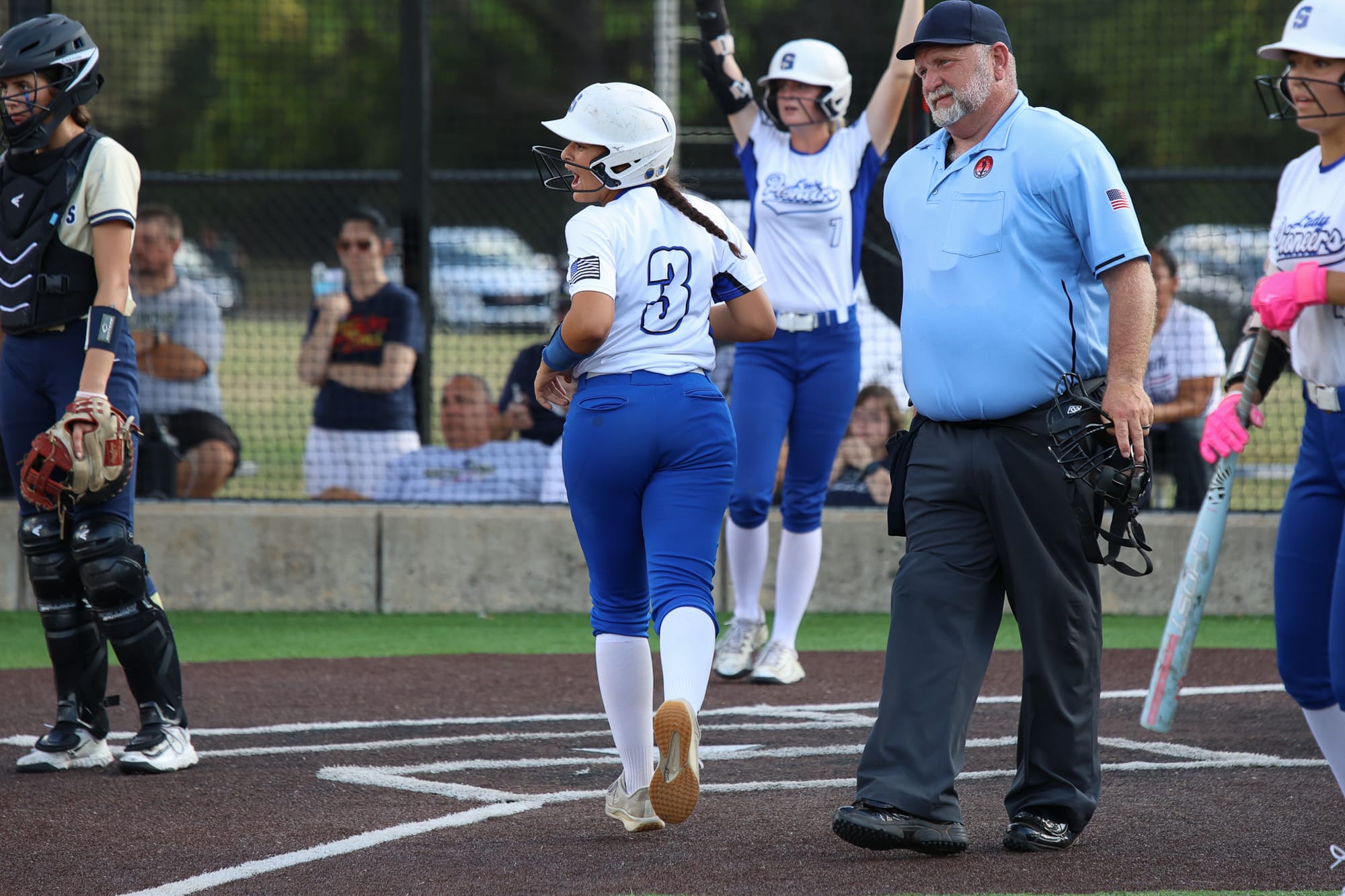 Lady Pioneers Survive Epic Slugfest, Win Regional Title in Extra Innings