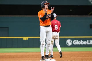 Cowboys crush Central Arkansas 14-3 behind 10-run fourth inning
